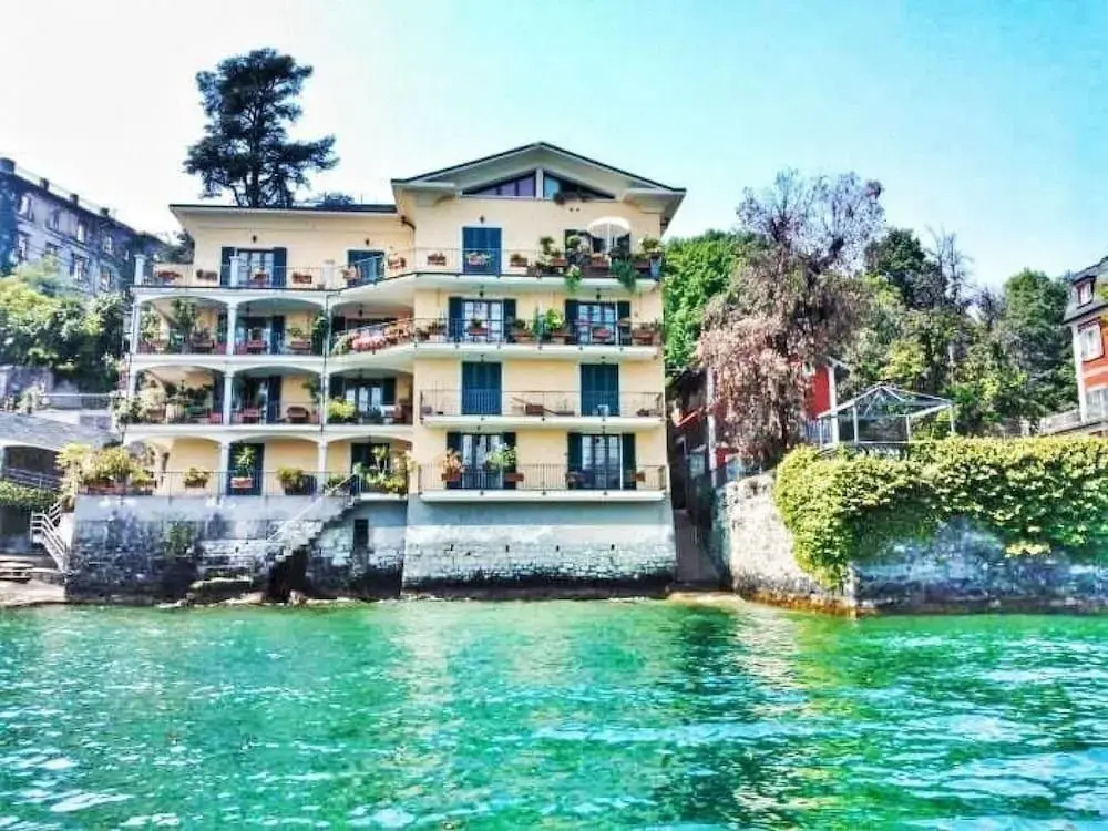 Anita Apartment Overlooking the Lake in Verbania