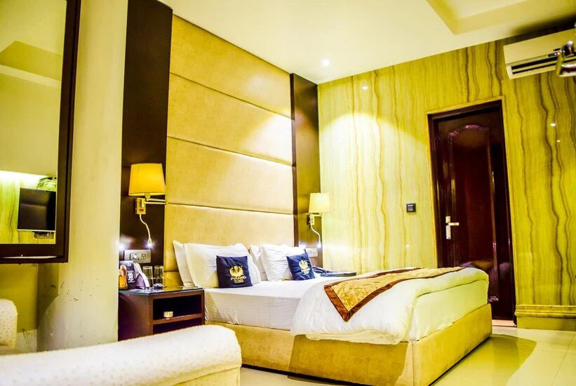 Hotel Puran Palace - Chambres