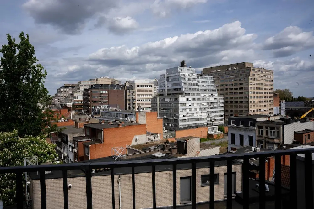 One Lux Stay 3BR / 2BA Antwerp Near Central Station