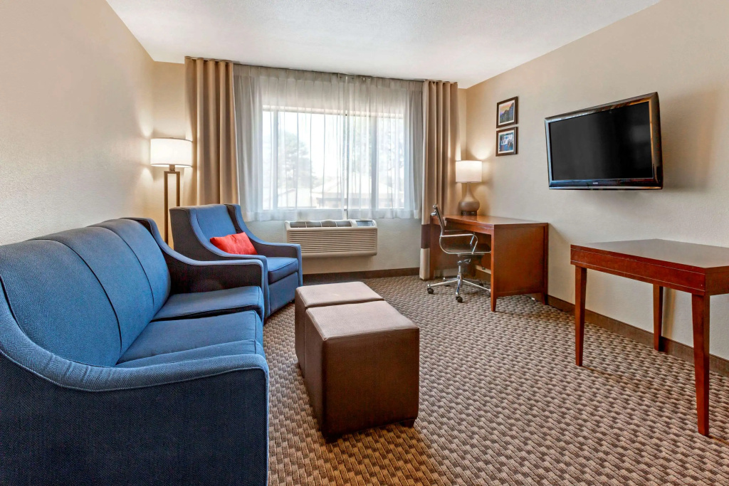 Quadruple Suite
