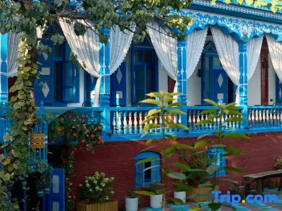 Yining Hera all girls youth Hostel (Kazanqi Folk-custom Tourism Area)