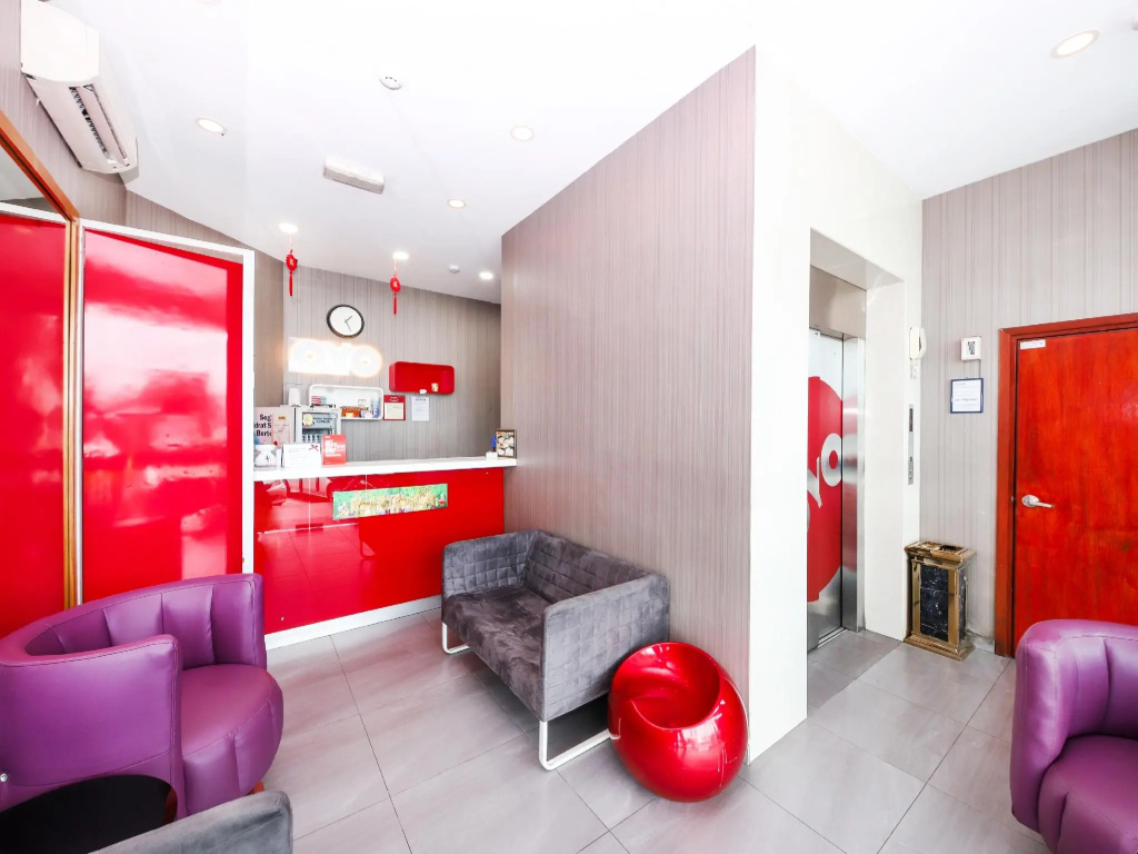 Lobby & Reception