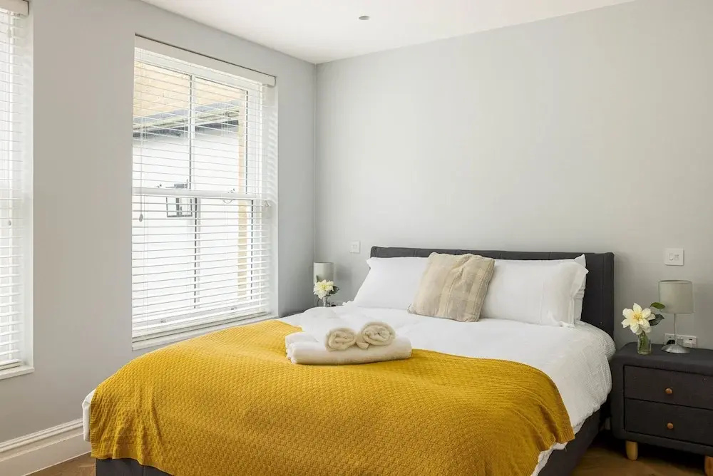 3-bdr Stunning LUX Villa Parking Central London