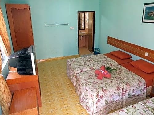 Purnama Beach Resort