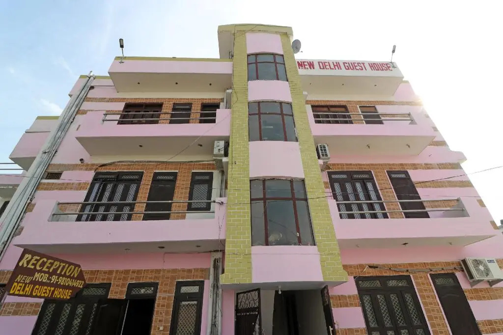 New Delhi Guest House By OYO Rooms