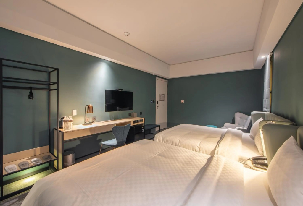 Hotel Ramble — 2