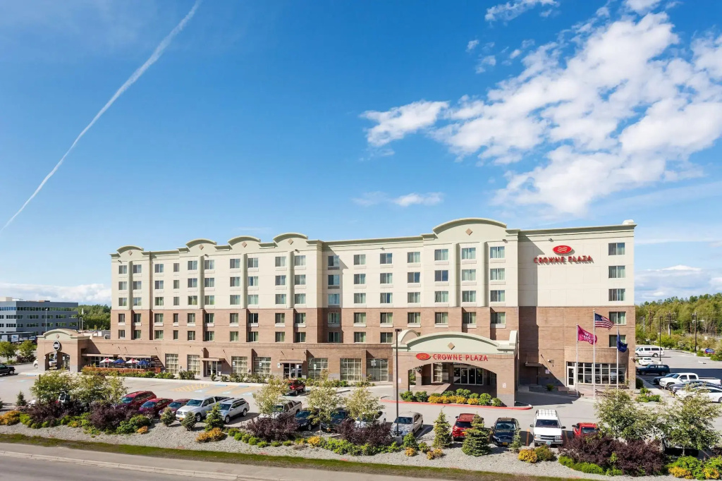 Crowne Plaza Anchorage Midtown by IHG