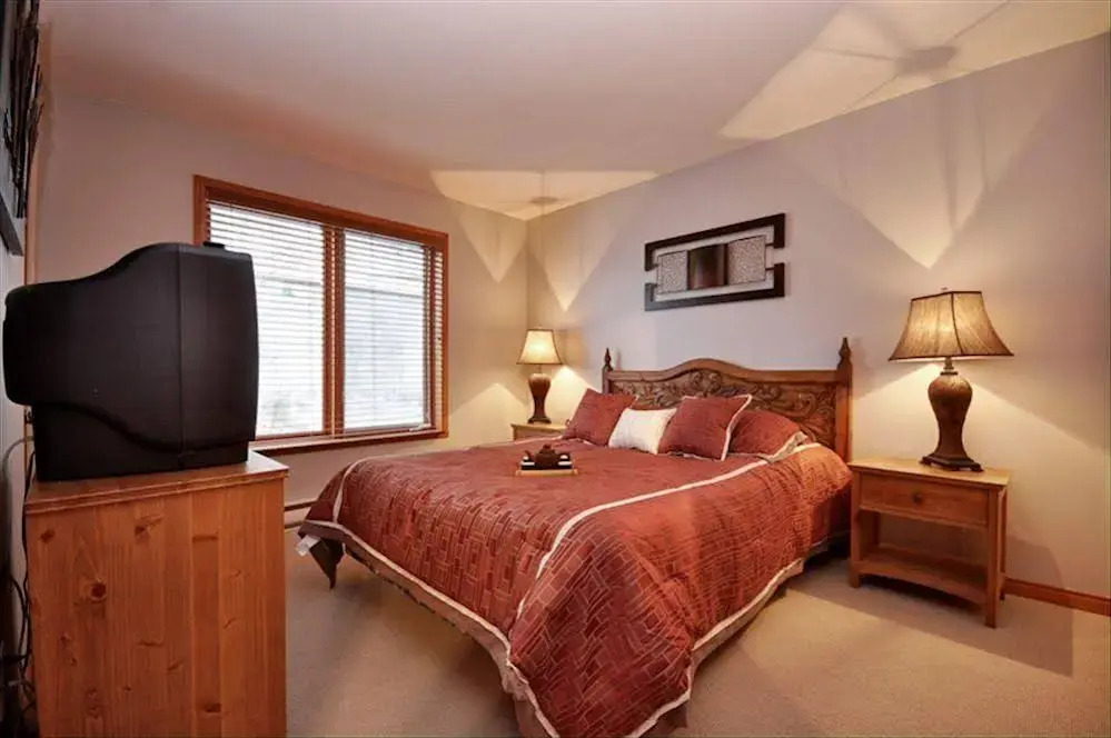 Pinoteau - фото 27