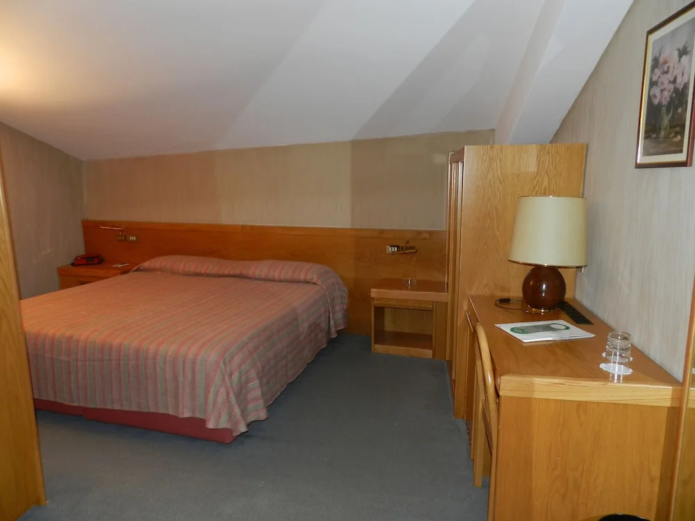 Hotel Emet - Chambres