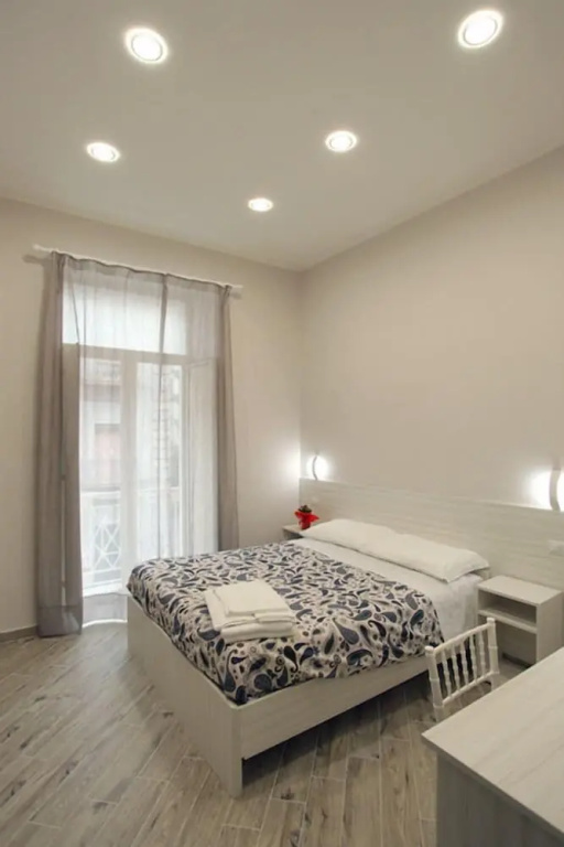 Deluxe Double room with balcony (full double bed)