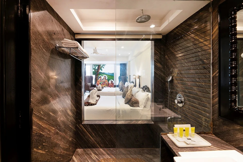 Deluxe Quadruple Suite