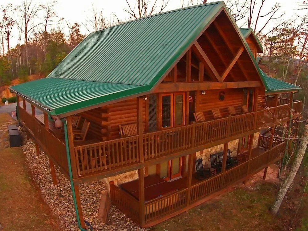 Gatlinburg Getaway by Jackson Mountain Rentals