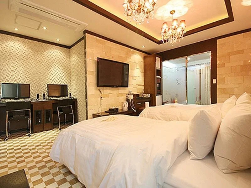 The Holic Hotel - Général