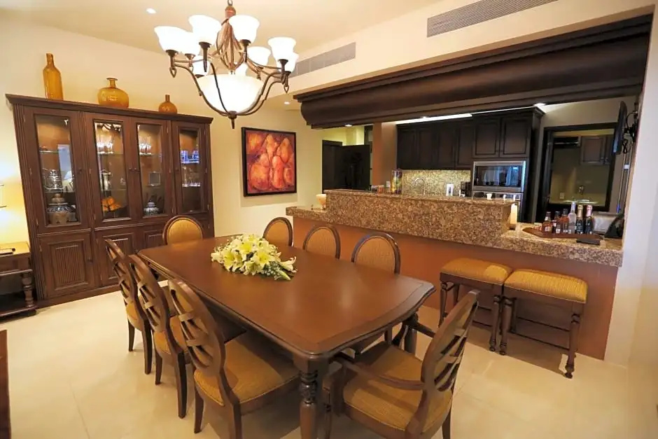 1 Bedroom Double Suite with ocean view (full double bed)