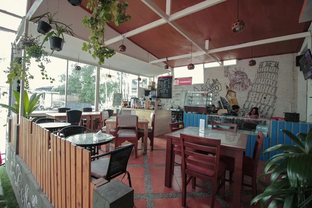 Food & Beverage