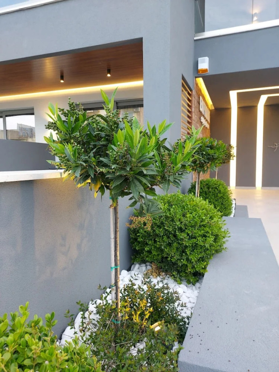 Euphoria ''Staying In Pleasure''