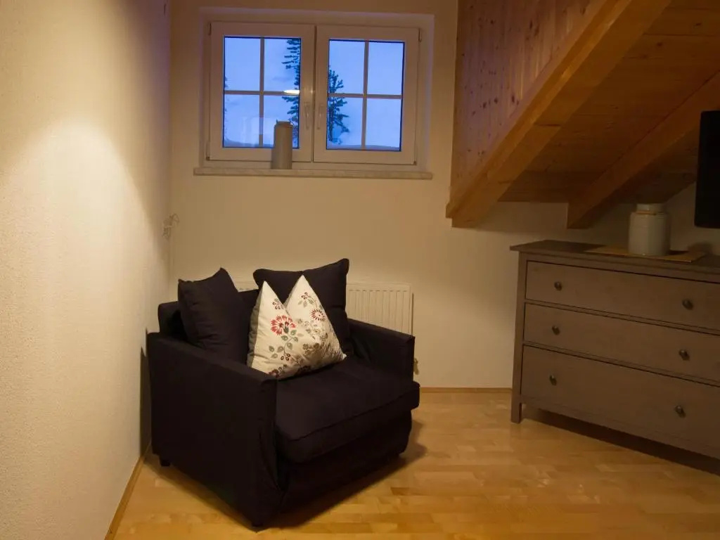 4 Bedrooms Apartment with balcony
