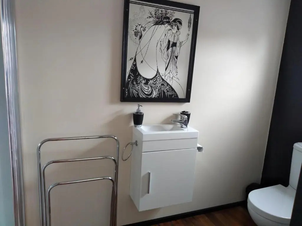 Deluxe Studio
