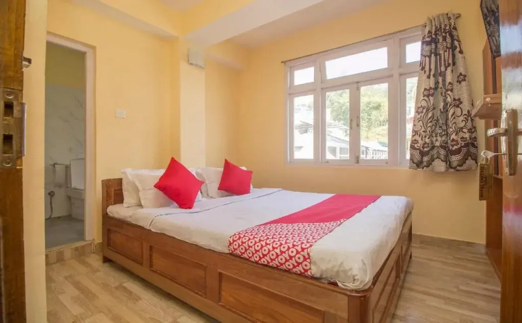 OYO 28686 Hotel North Point