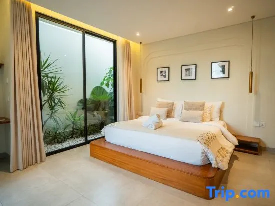 Casa Amadeo 3BR - Heart of Seminyak w Private Pool in Kuta