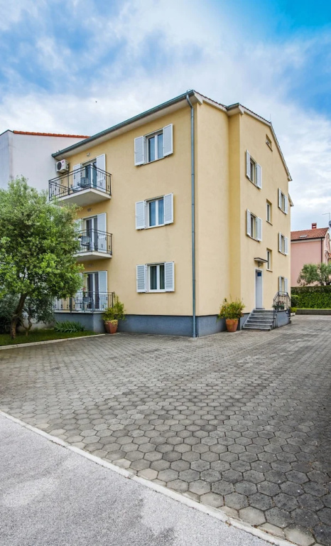 Apartments Bella
