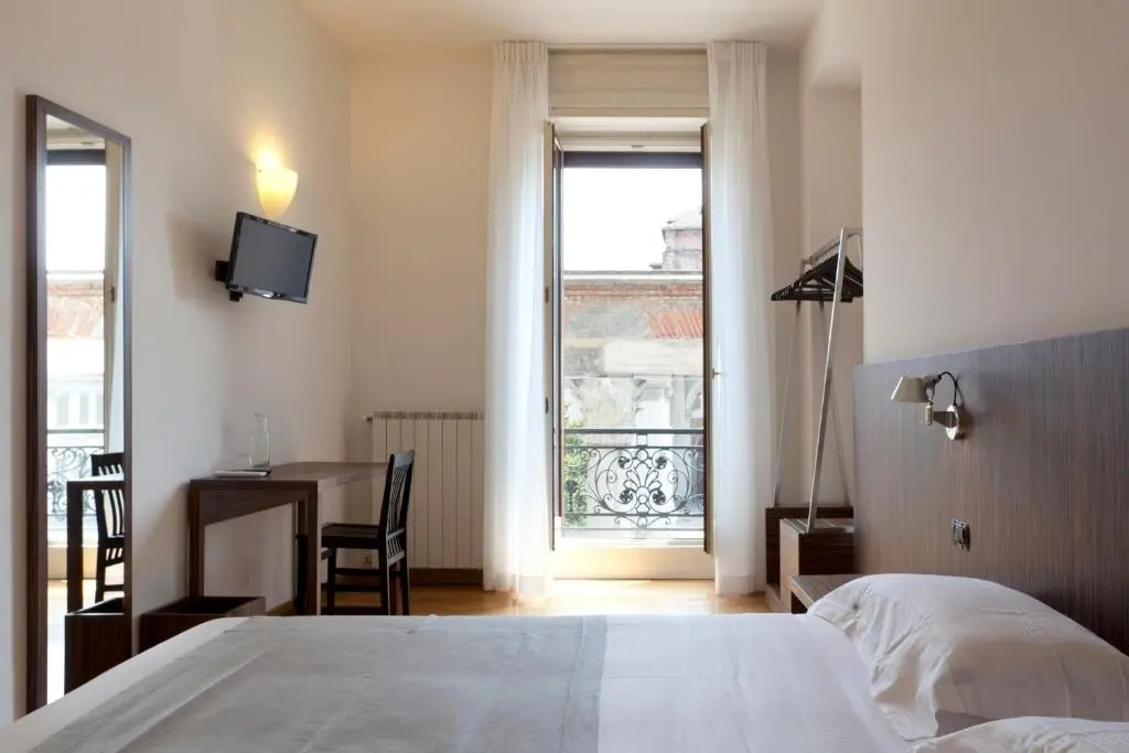 Standard Double room with view (full double bed)