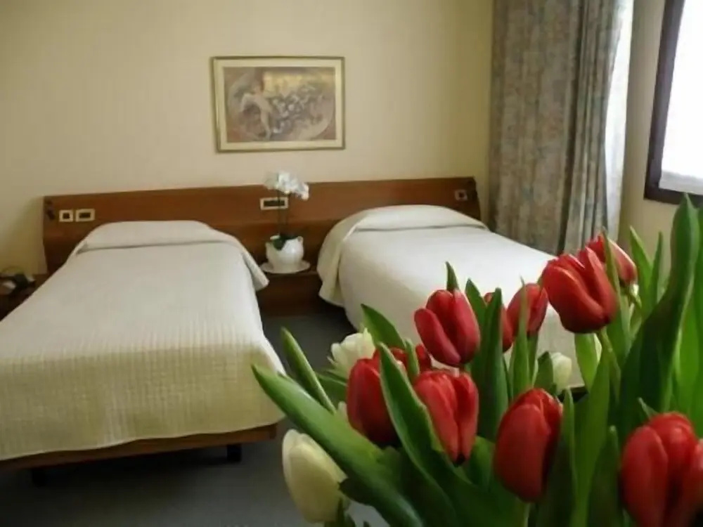 Hotel Ristorante Villa Monica - Chambres