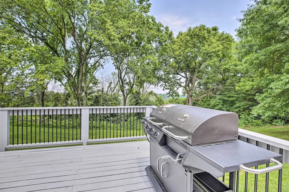 Lake Cumberland Home w/ Deck + Water Access!
