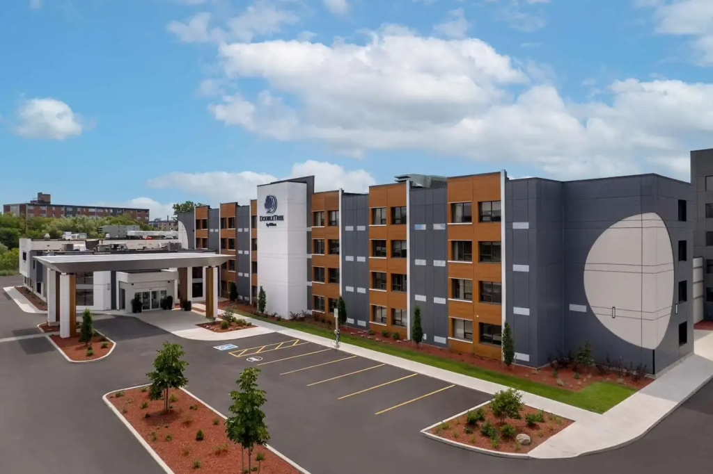DoubleTree by Hilton Kingston