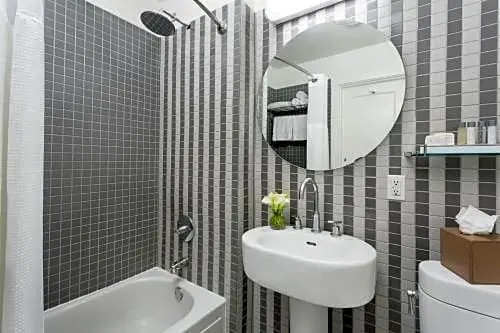 Economy Quadruple room