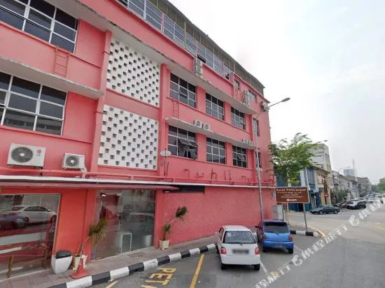 Dg One Stop Budget Hotel