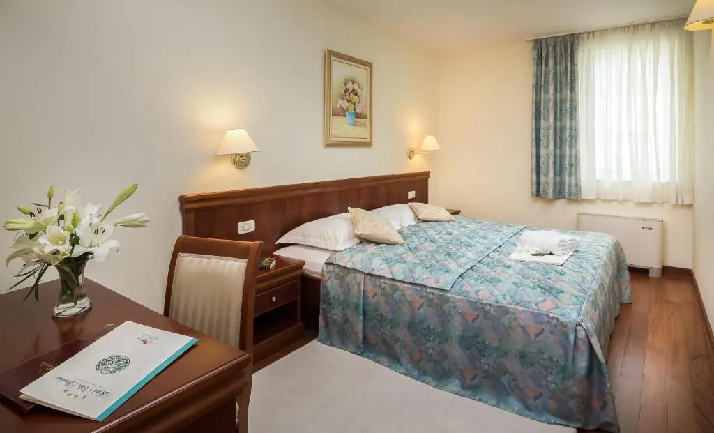 Hotel Bacchus - Chambres
