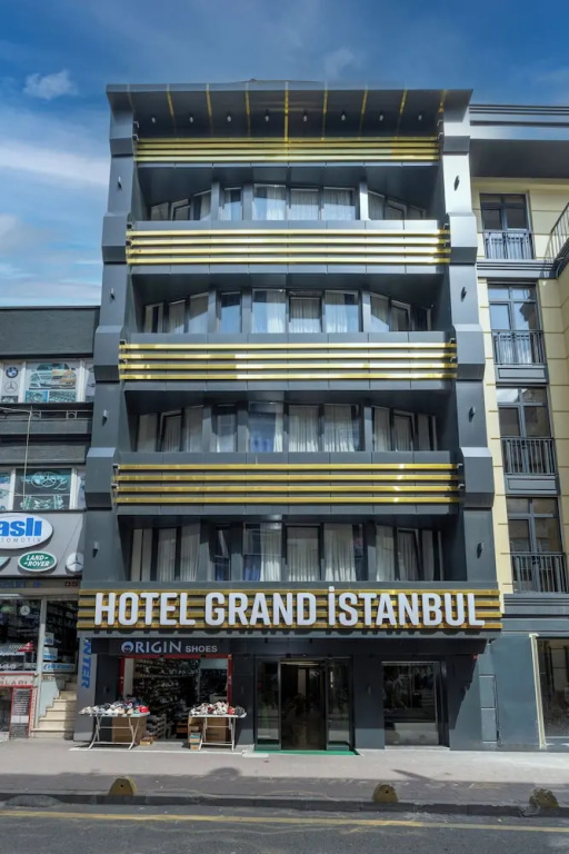 Hotel Grand Istanbul — фото