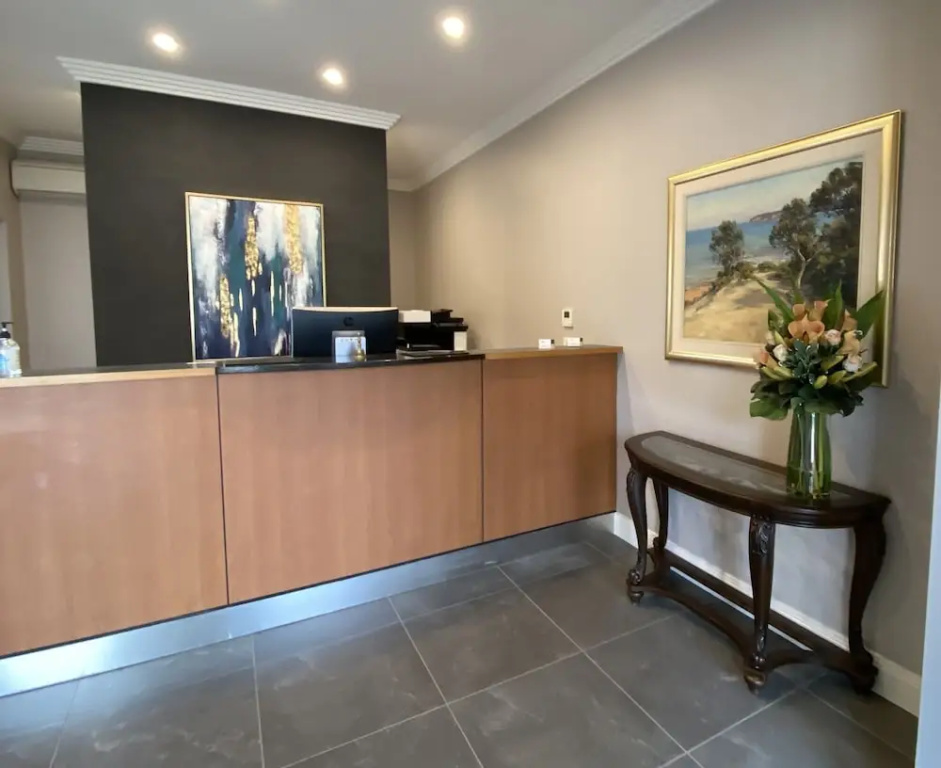 Lobby & Reception