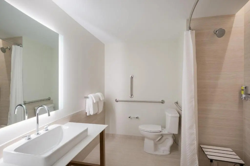 1 Bedroom Double Suite (full double bed)