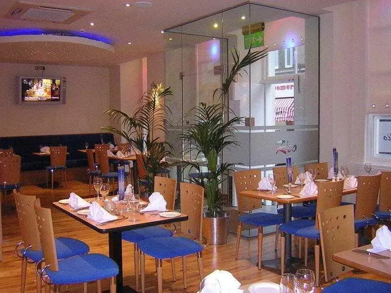 Food & Beverage