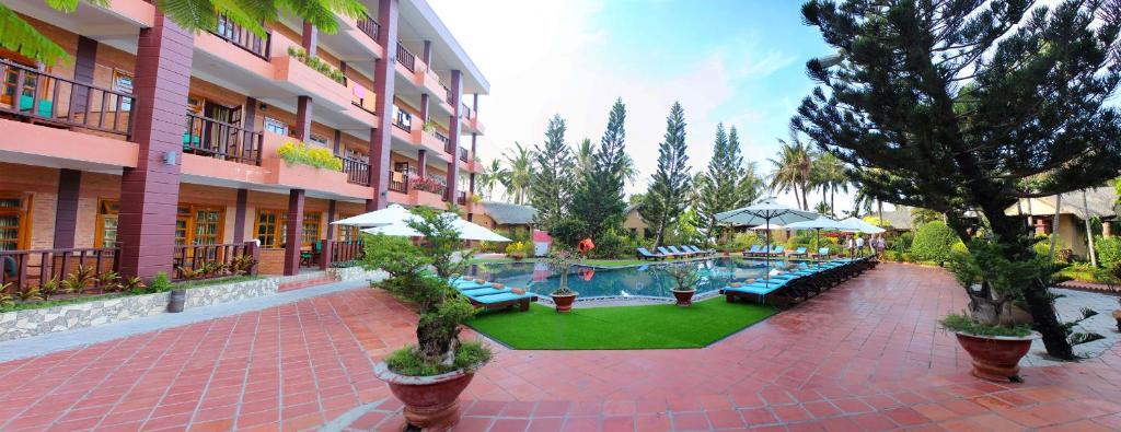 Little Muine Cottages Resort