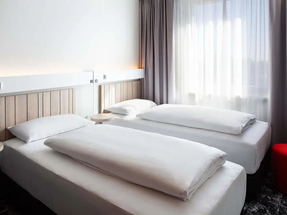 Отель Ibis Berlin Airport в Берлине