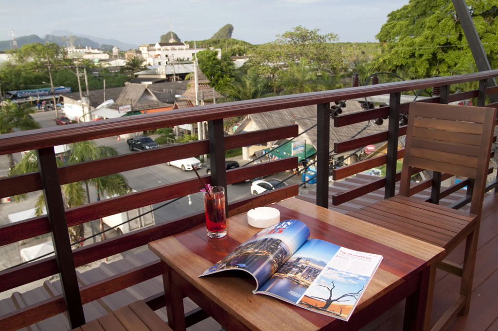 Balcony & Terrace