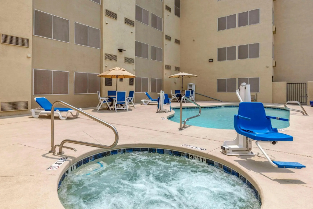 Comfort Inn & Suites Albuquerque Downtown - фото 21