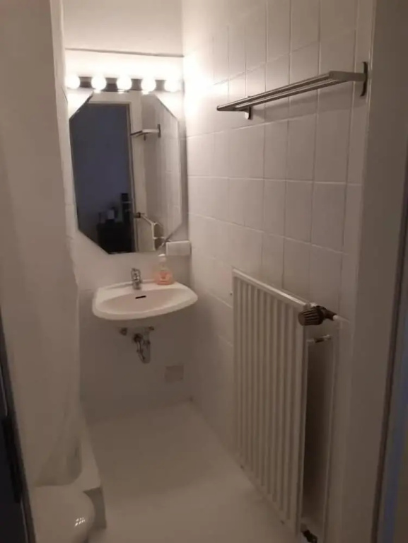 Comfort room