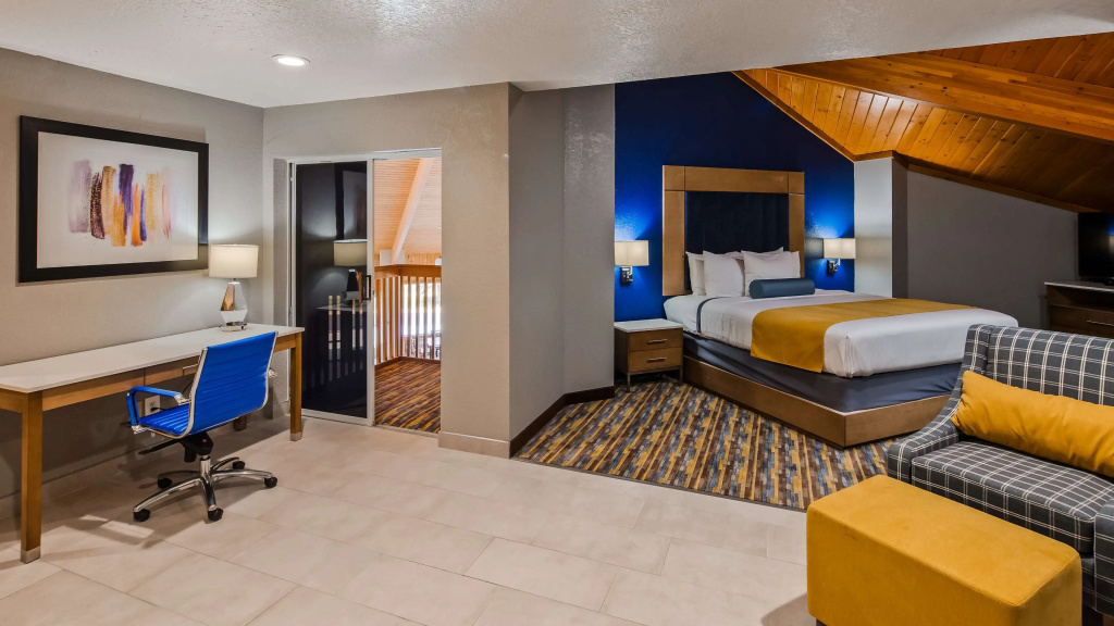 Double Suite (full double bed)