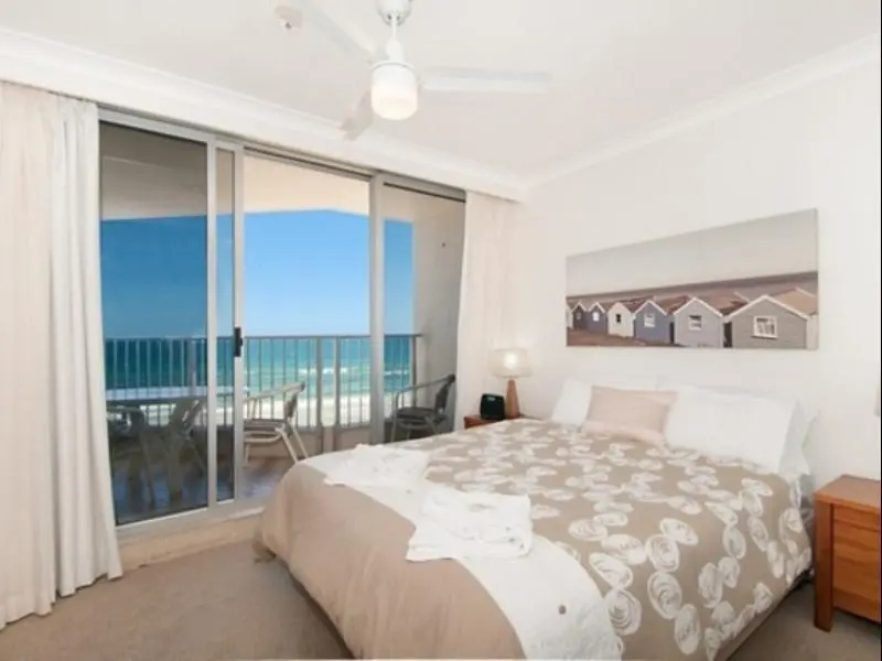 2 Bedrooms Standard Basement room
