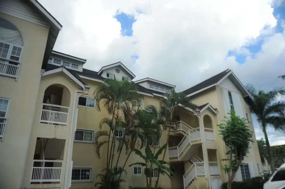 Lagoons Apartments