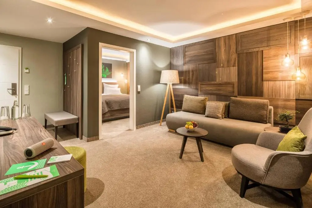 1 Bedroom Suite
