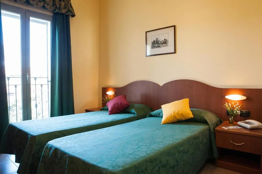 Double room (twin beds)