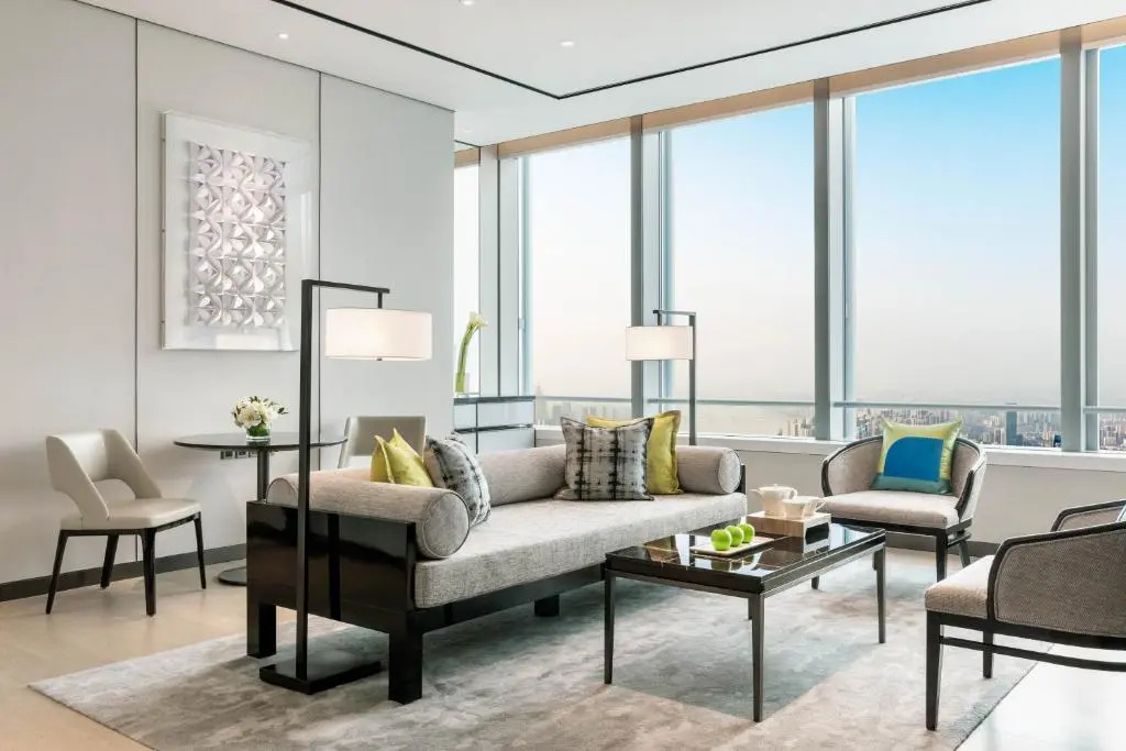 Standard Suite