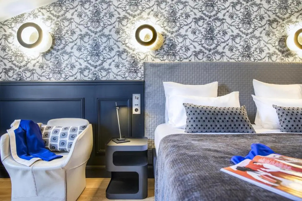 Hotel Cambon 49