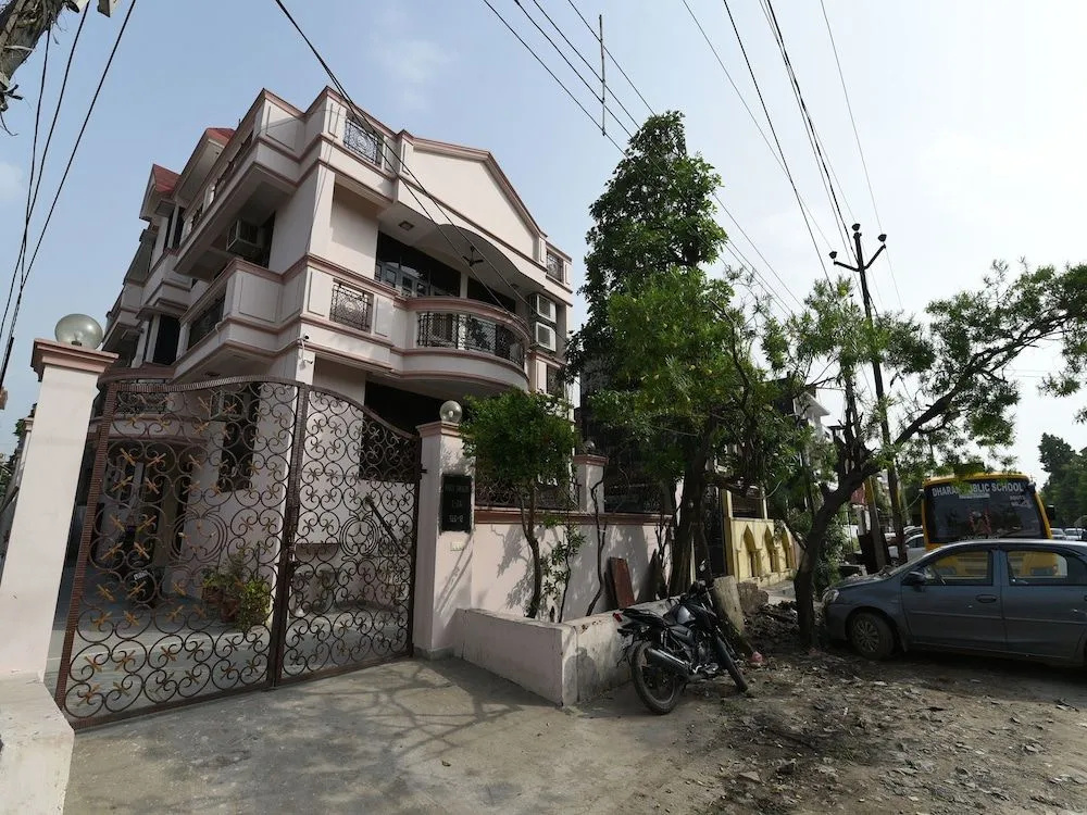 OYO 17017 Mu Stay Guest House