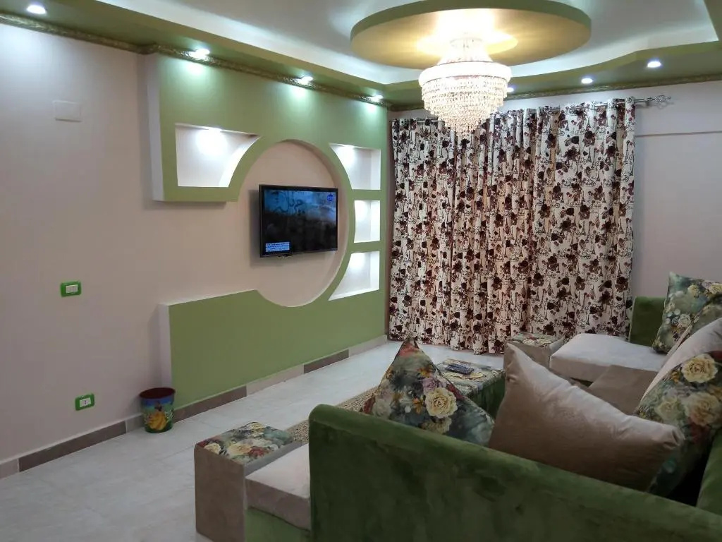 Golden Jewel Apartments - Free Parking - Stanley